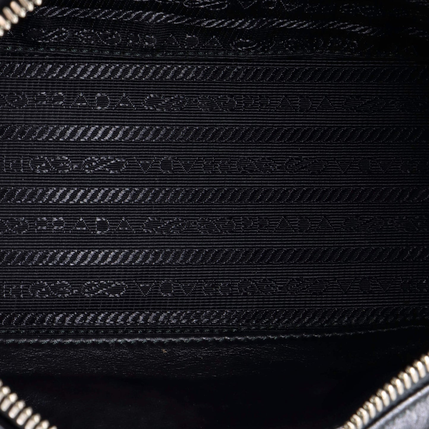 Prada Camera Bag Diagramme Quilted Leather Mini