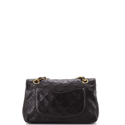 CHANELスモール ラムスキン