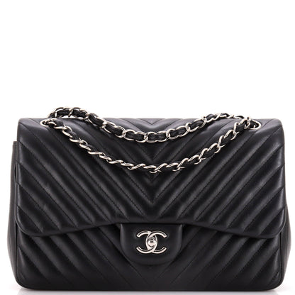 CHANEL シェブロン ショルダーバッグ