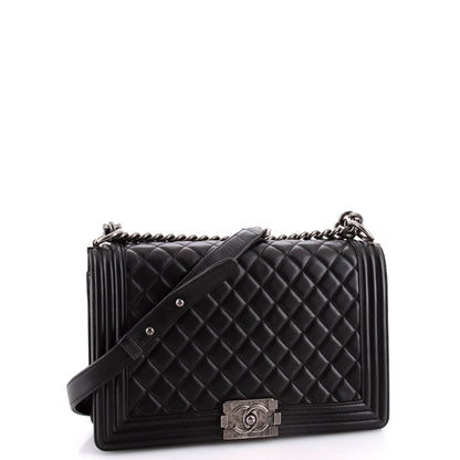CHANEL シャネルボーイ ニューミディアム