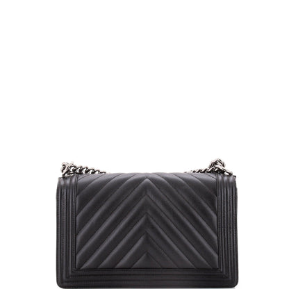 CHANELキャビアスキン シェブロン