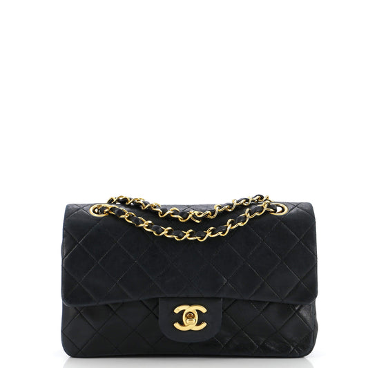 CHANELダブルフラップ ラムスキン