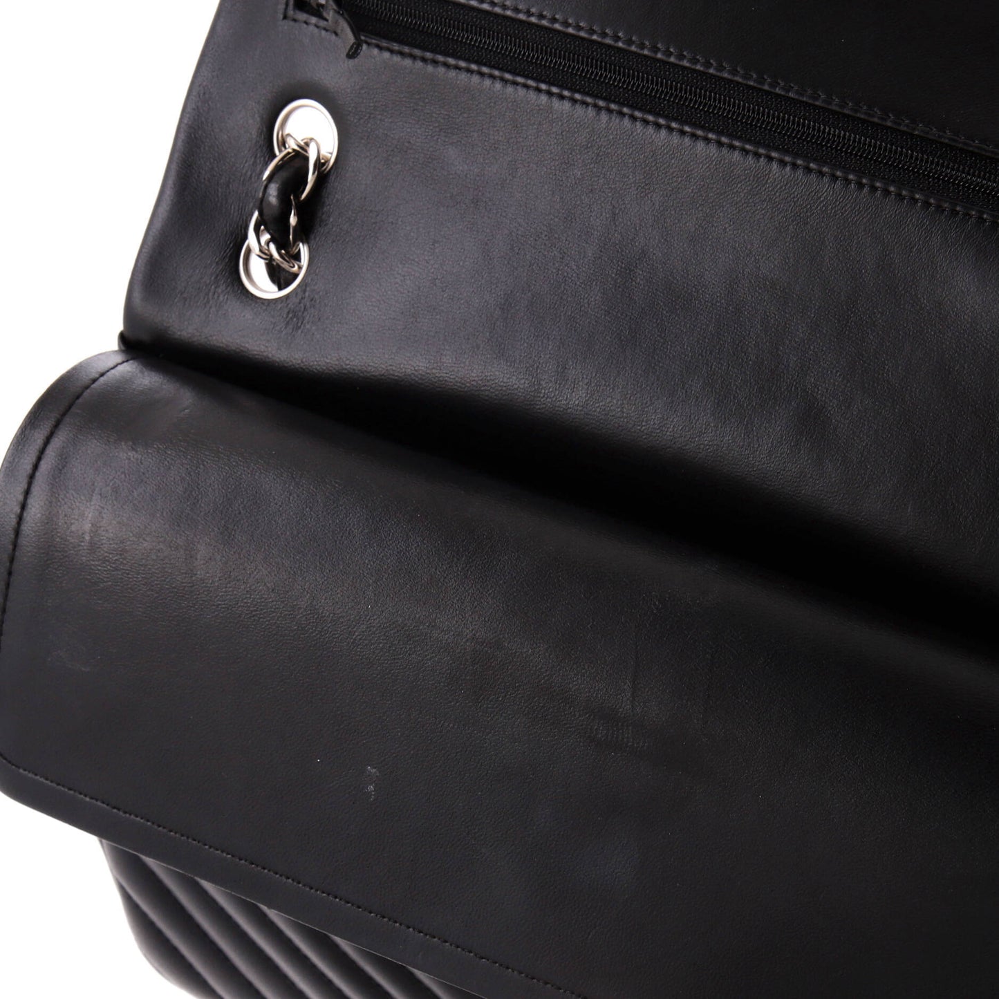 CHANEL シェブロン ショルダーバッグ