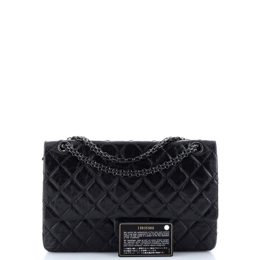 CHANEL限定品ソーブラック