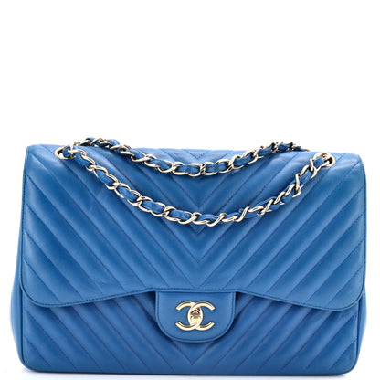 CHANELダブルフラップ シェブロン