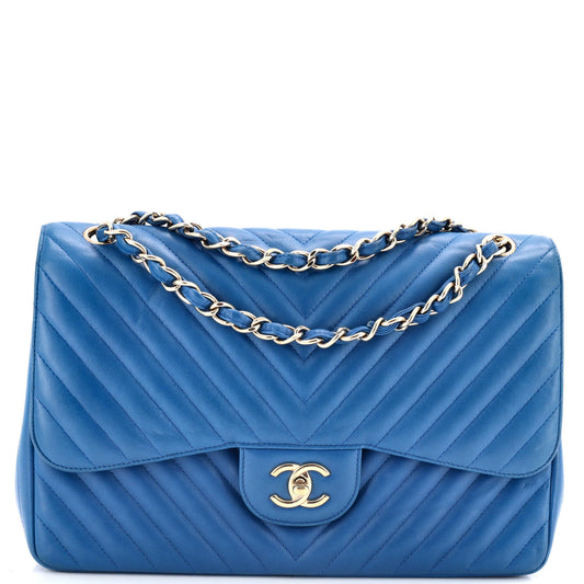 CHANELダブルフラップ シェブロン