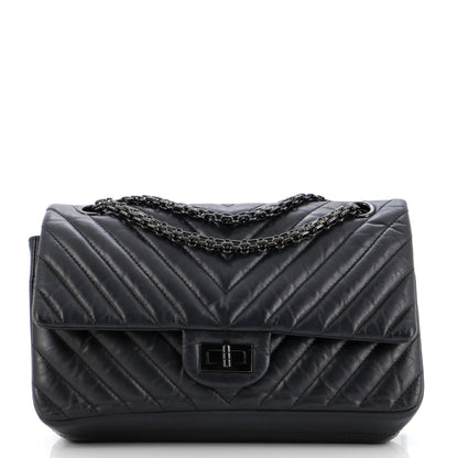 【SO BLACK】希少！CHANELショルダーバッグ