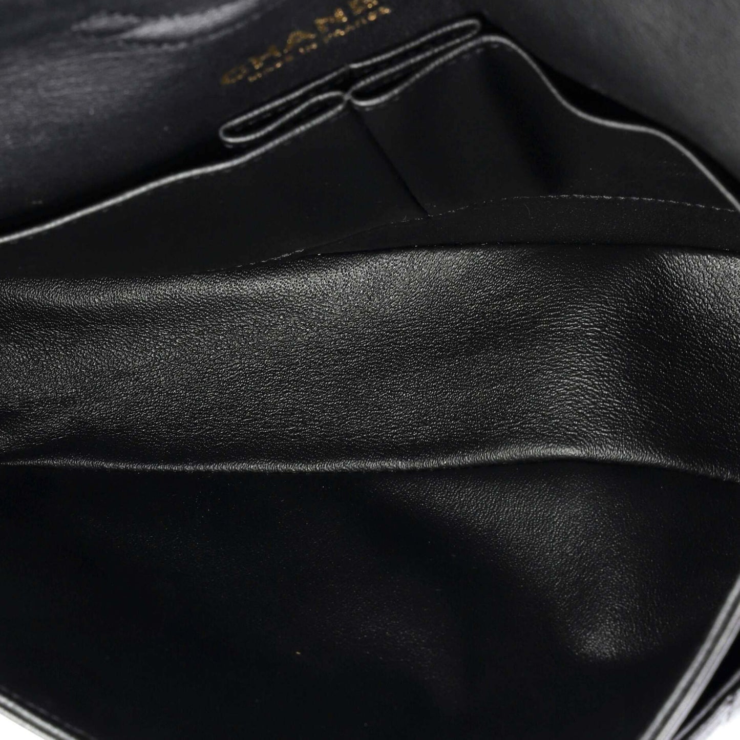 CHANELシェブロン ショルダーバッグ