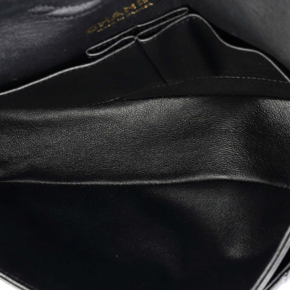 CHANELシェブロン ショルダーバッグ